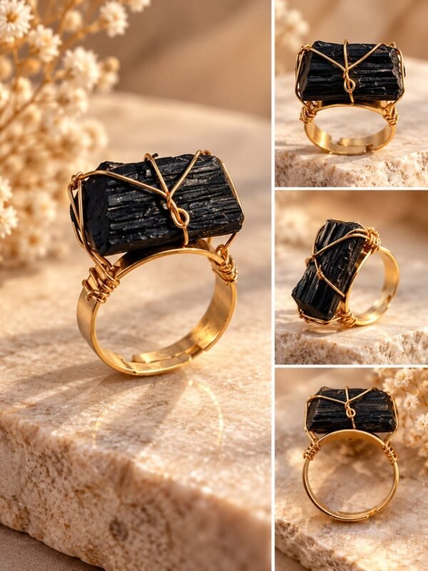 Bague brute en tourmaline noire naturelle enlacée de fil, finition ton or, vue sous plusieurs angles – vue 3
