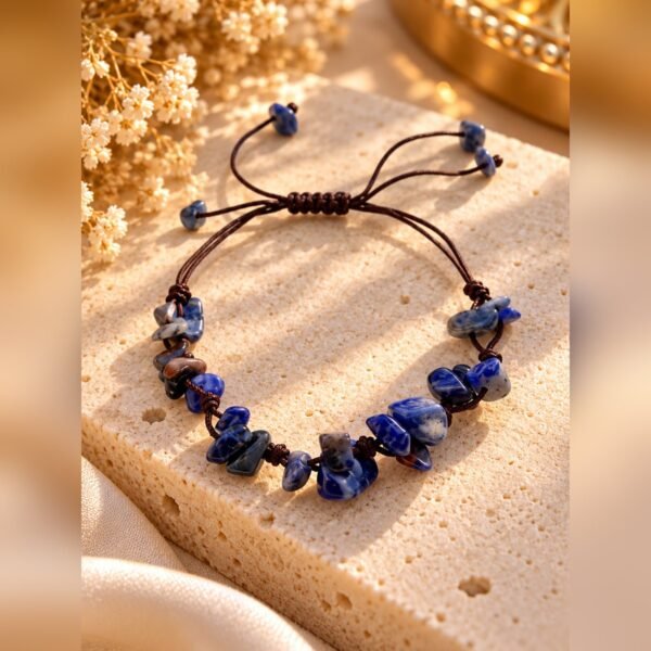 Bracelet sodalite aux éclats bleus, gris et blanc marbré