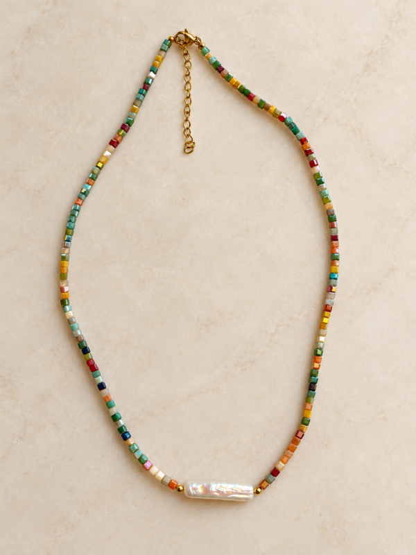 collier-multicolore-nacre-02 Collier pierres naturelles multicolores et nacre véritable — SERINAÉ